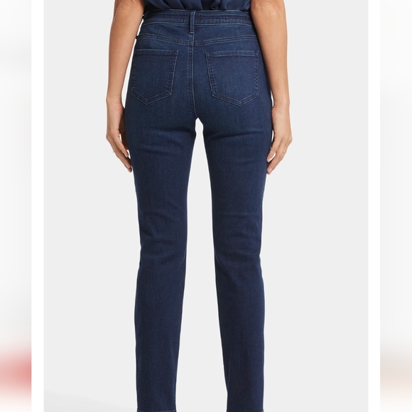 NYDJ Sherry slim size for dark wash - Picture 10 of 12